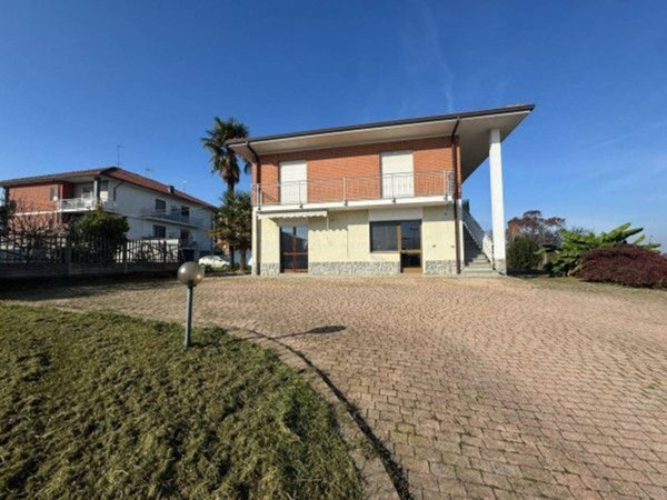 casa indipendente in vendita a Ceresole Alba