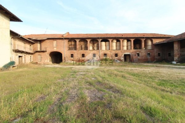 casa indipendente in vendita a Ceresole Alba
