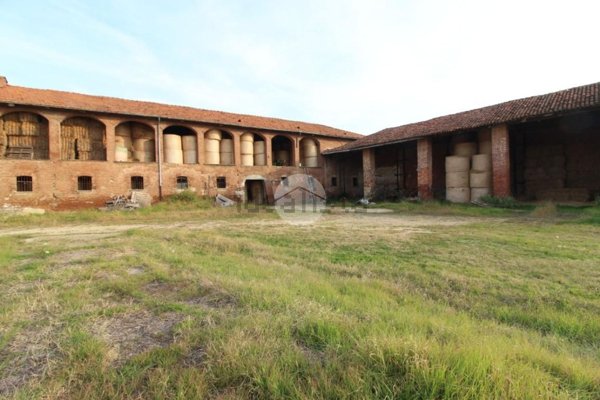 casa indipendente in vendita a Ceresole Alba