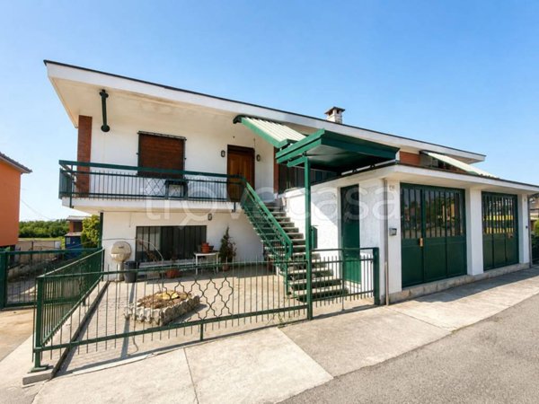 casa indipendente in vendita a Ceresole Alba in zona Borretti