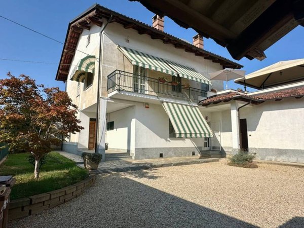 casa indipendente in vendita a Ceresole Alba in zona Borretti