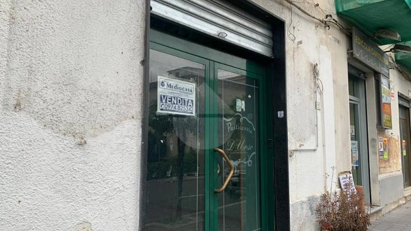 locale commerciale in vendita ad Agropoli