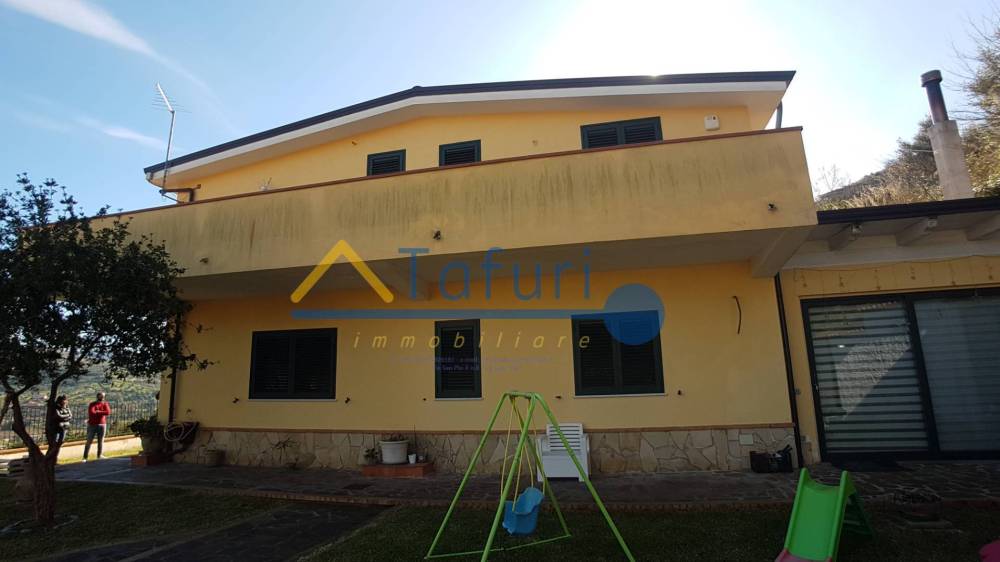 casa indipendente in vendita ad Agropoli