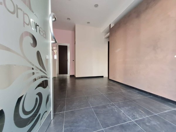 locale commerciale in vendita ad Agropoli