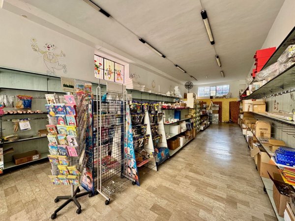 locale commerciale in vendita ad Agropoli