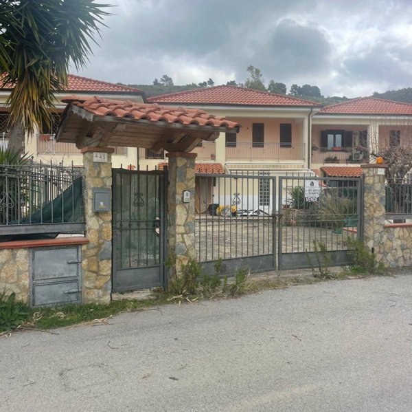 casa indipendente in vendita ad Agropoli