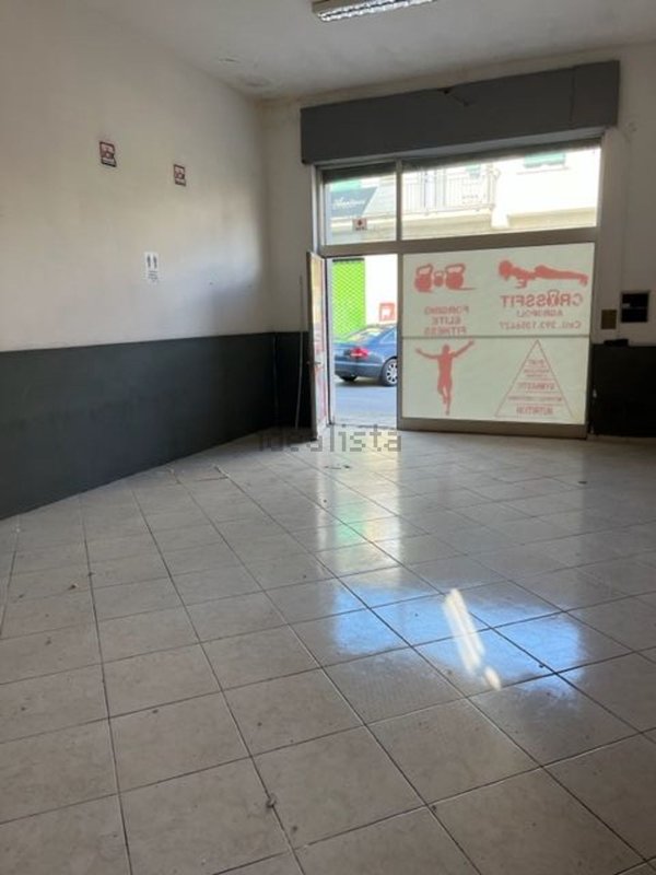 locale commerciale in vendita ad Agropoli