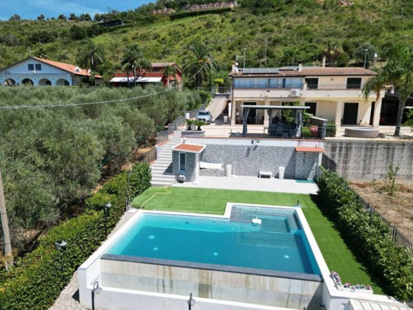 casa indipendente in vendita ad Agropoli