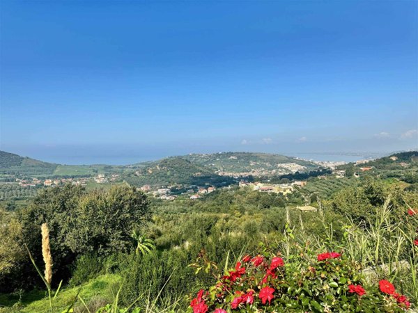 casa indipendente in vendita ad Agropoli