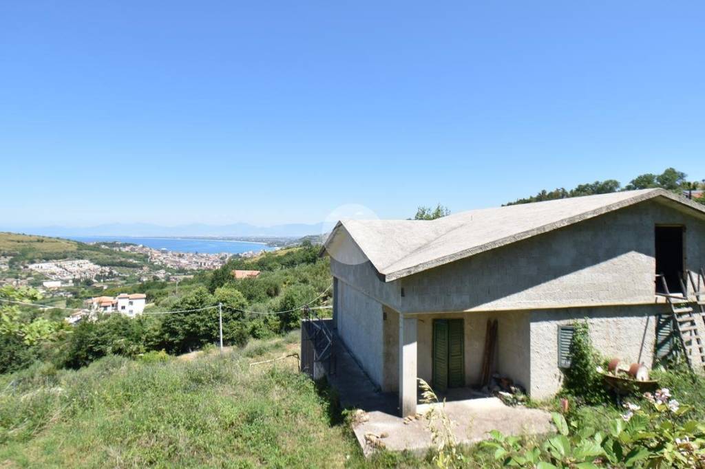 casa indipendente in vendita ad Agropoli