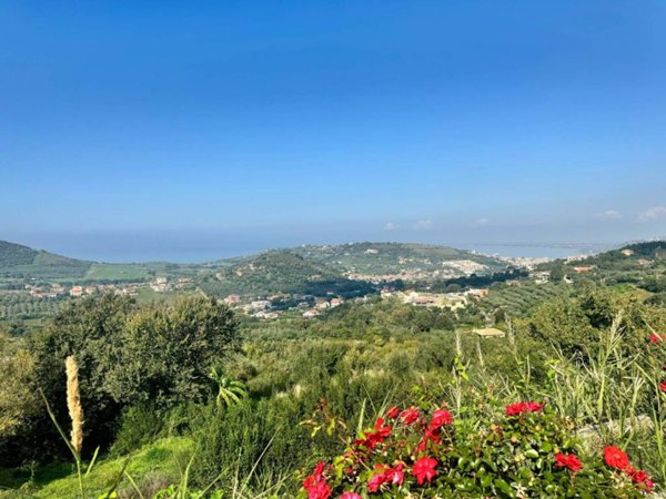 casa indipendente in vendita ad Agropoli