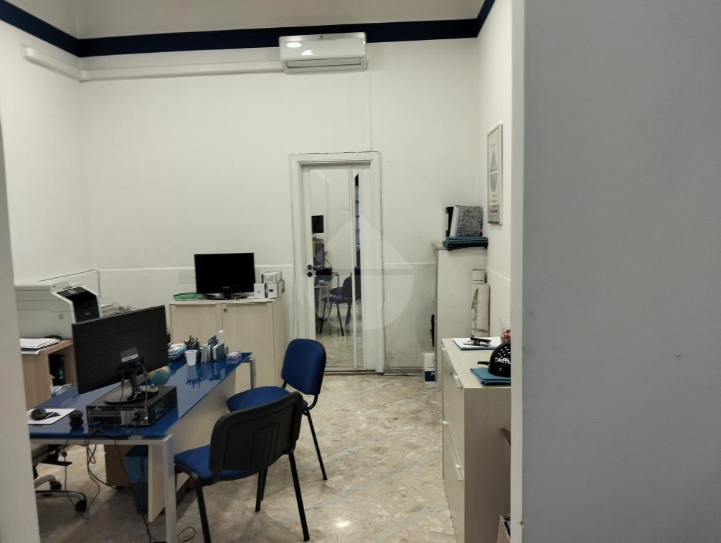 locale commerciale in vendita ad Agropoli