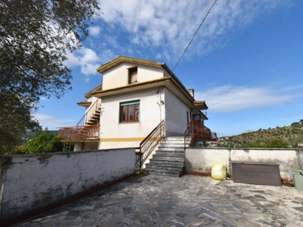 casa indipendente in vendita ad Agropoli