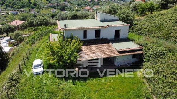 casa indipendente in vendita ad Agropoli