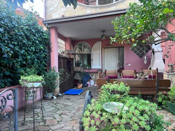 casa indipendente in vendita ad Agropoli