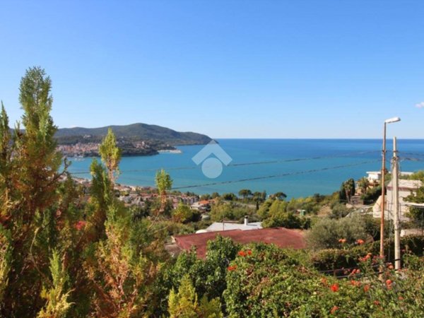 casa indipendente in vendita ad Agropoli