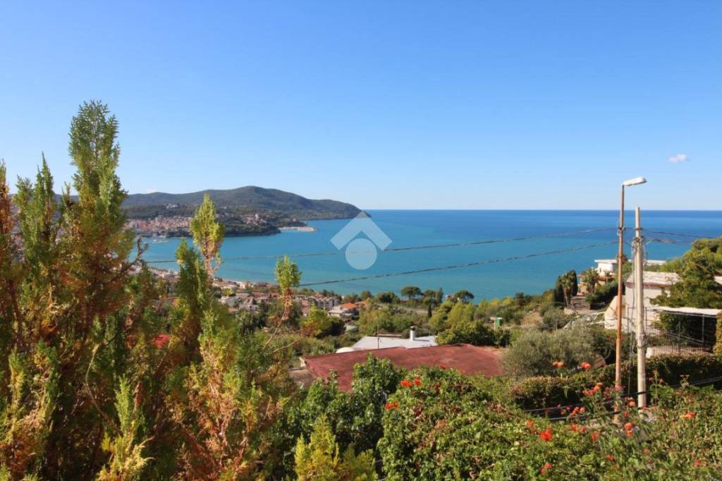 casa indipendente in vendita ad Agropoli