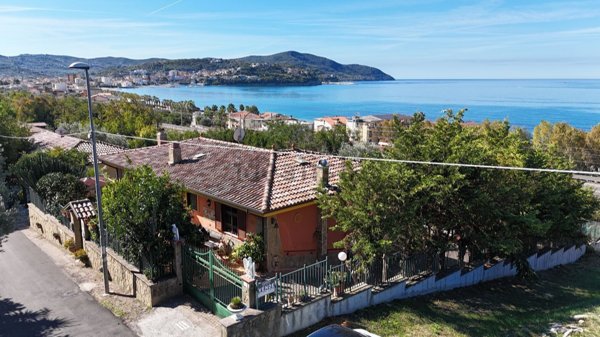 casa indipendente in vendita ad Agropoli