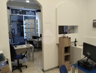 locale commerciale in vendita ad Agropoli
