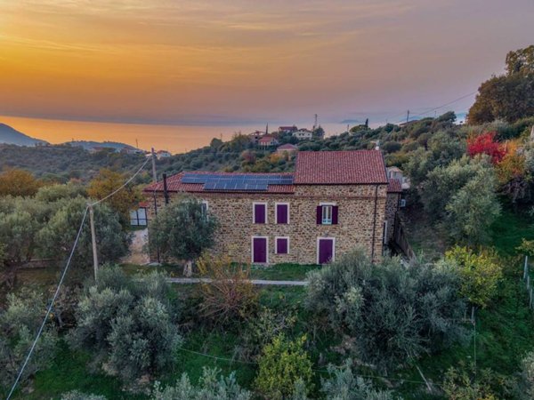 casa indipendente in vendita ad Agropoli