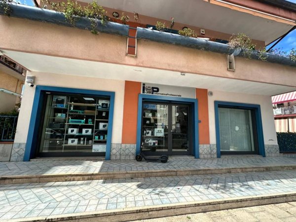 negozio in vendita ad Agropoli