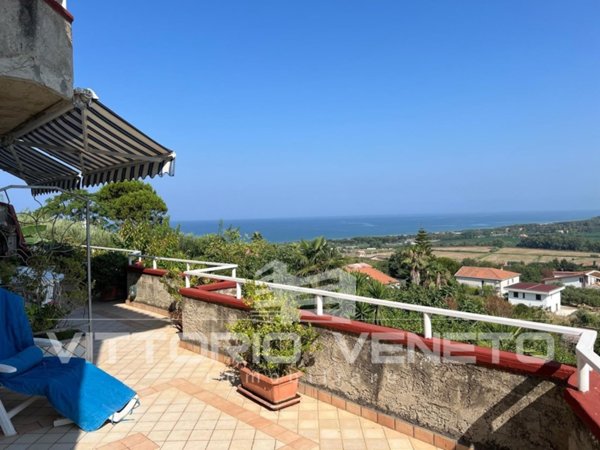 casa indipendente in vendita ad Agropoli