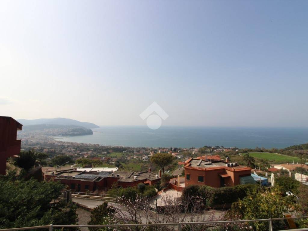 casa indipendente in vendita ad Agropoli