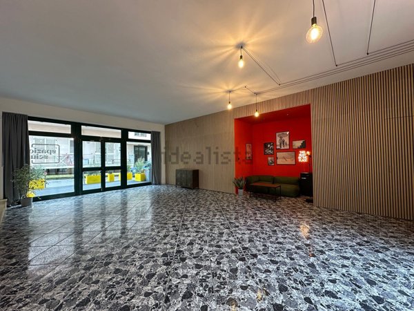 locale commerciale in vendita ad Agropoli