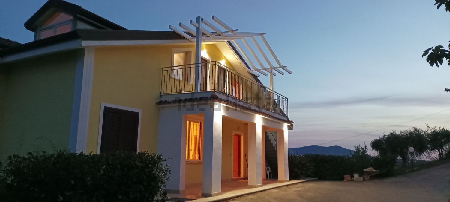 casa indipendente in vendita ad Agropoli