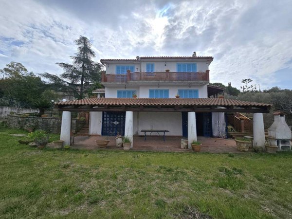 casa indipendente in vendita ad Agropoli