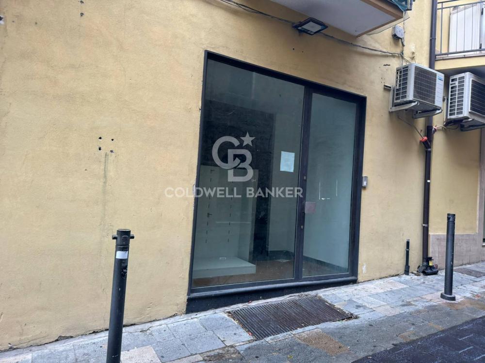 locale commerciale in vendita ad Agropoli