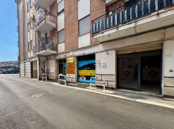 locale commerciale in vendita ad Agropoli