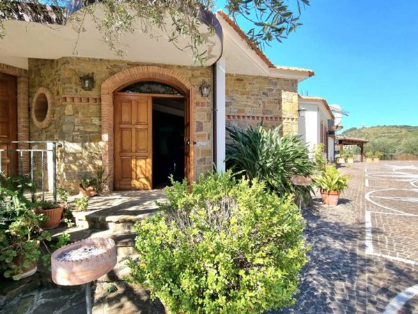 casa indipendente in vendita ad Agropoli