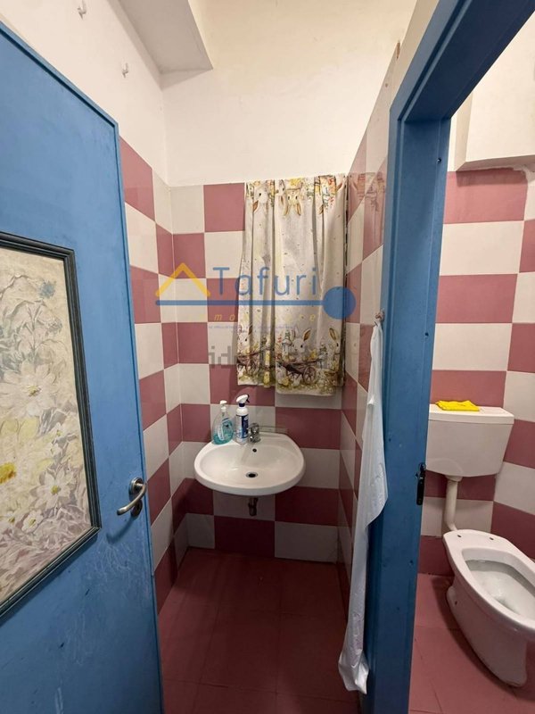 locale commerciale in vendita ad Agropoli