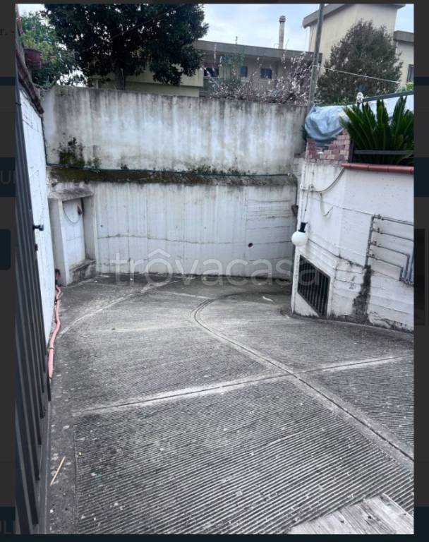 box auto in vendita ad Agropoli