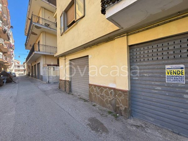 box auto in vendita ad Agropoli