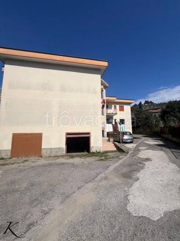 box auto in vendita ad Agropoli
