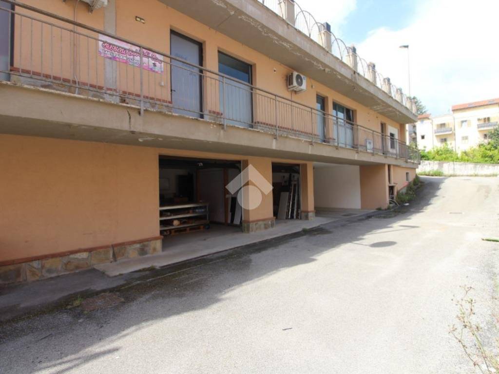 box auto in vendita ad Agropoli