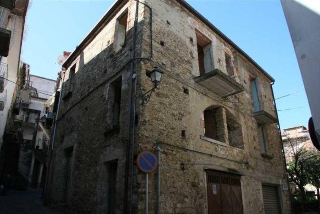 casa indipendente in vendita ad Albanella