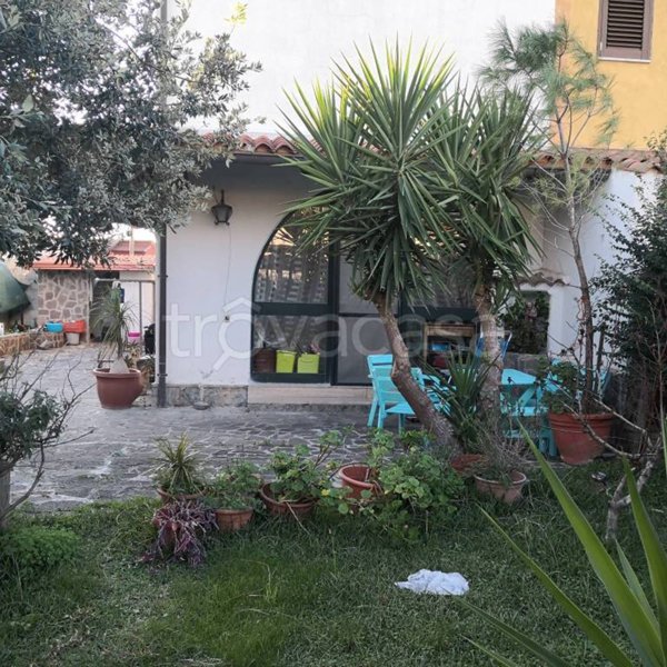casa indipendente in vendita ad Albanella