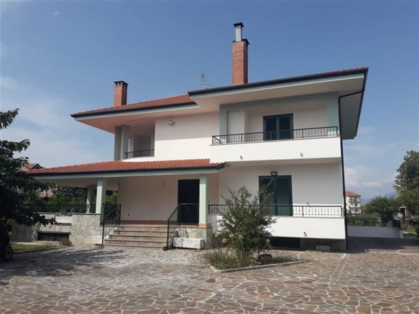 casa indipendente in vendita ad Albanella