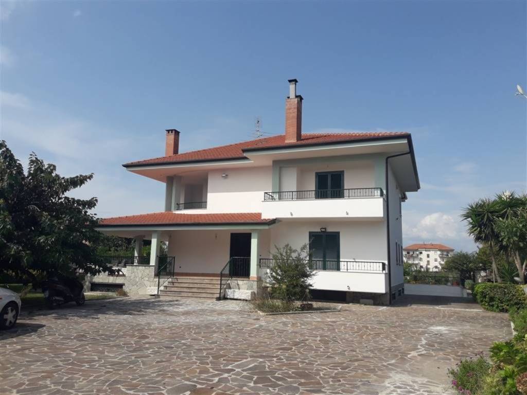 casa indipendente in vendita ad Albanella
