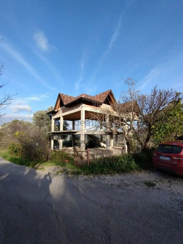 casale in vendita ad Albanella