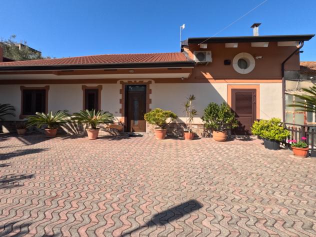 casa indipendente in vendita ad Albanella