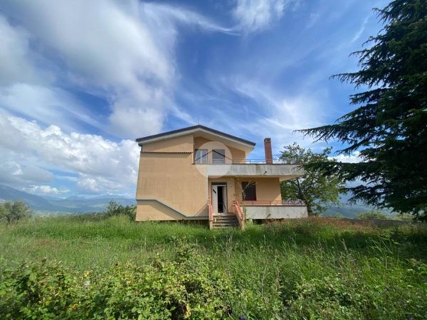 casa indipendente in vendita ad Albanella