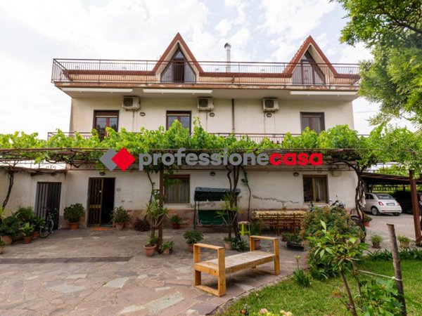 casa indipendente in vendita ad Albanella