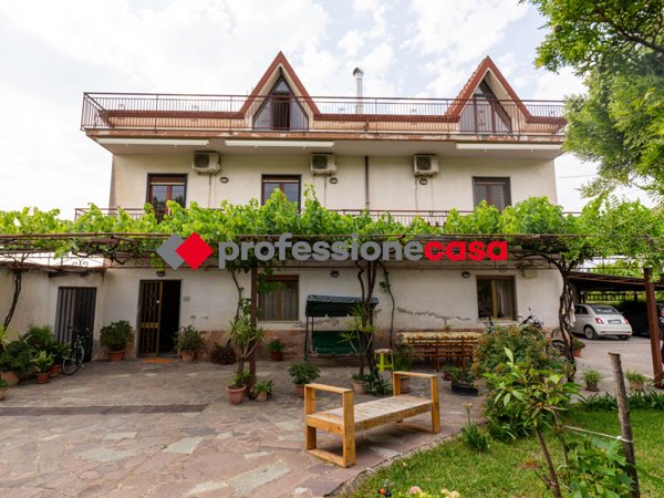 casa indipendente in vendita ad Albanella