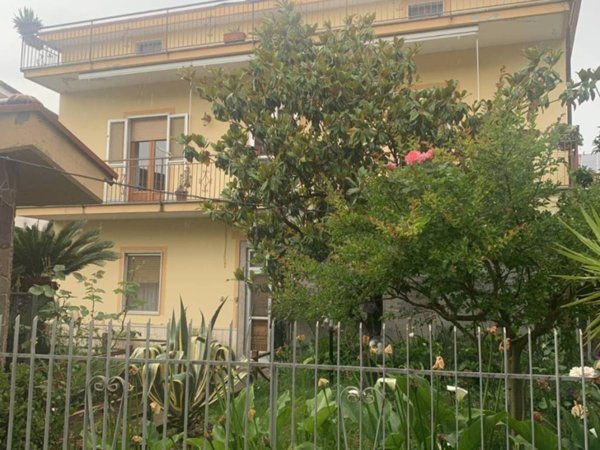 casa indipendente in vendita ad Albanella
