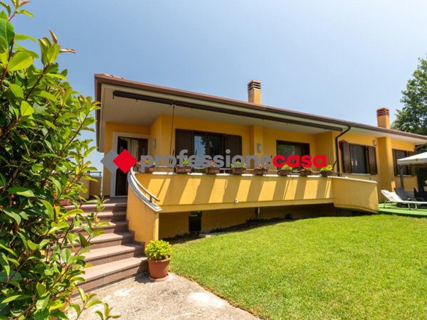 casa indipendente in vendita ad Albanella