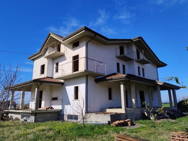 casa indipendente in vendita ad Albanella